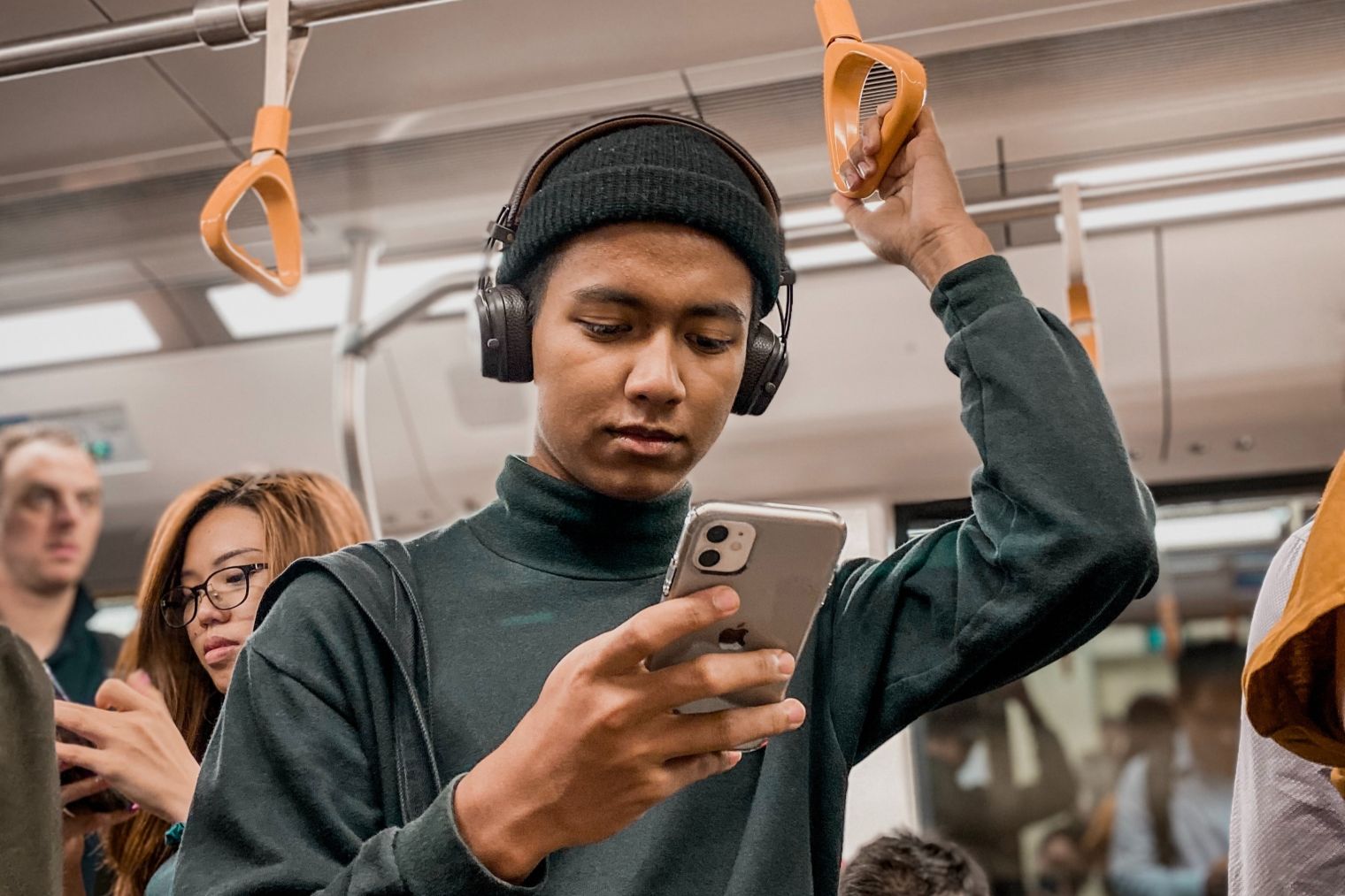 7 easy ways to save on your mobile costs 7 easy ways to save on your mobile costs